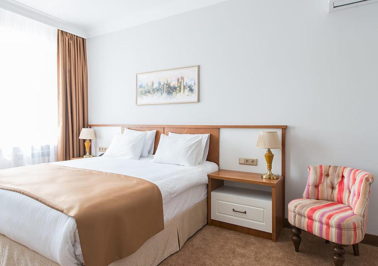 Boutique Hotel Kaspi Temirtau المظهر الخارجي الصورة