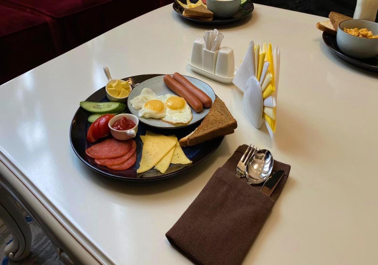 Boutique Hotel Kaspi Temirtau المظهر الخارجي الصورة